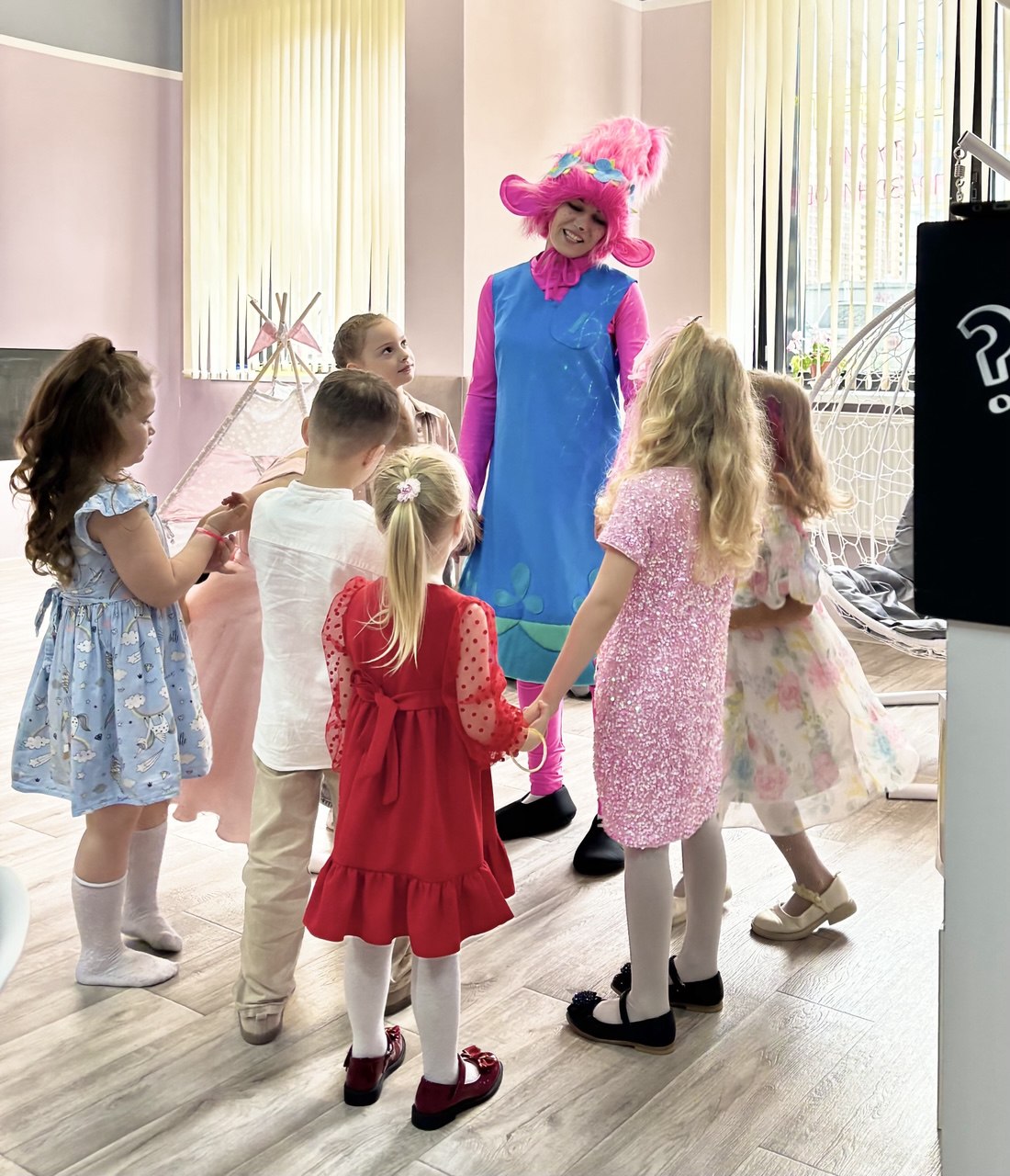 Дети в лофте